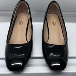 "HEEL THE WORLD",Black, Patent Leather, Low Chunky, Block‎ Heel, Sq.Toe, Size 7